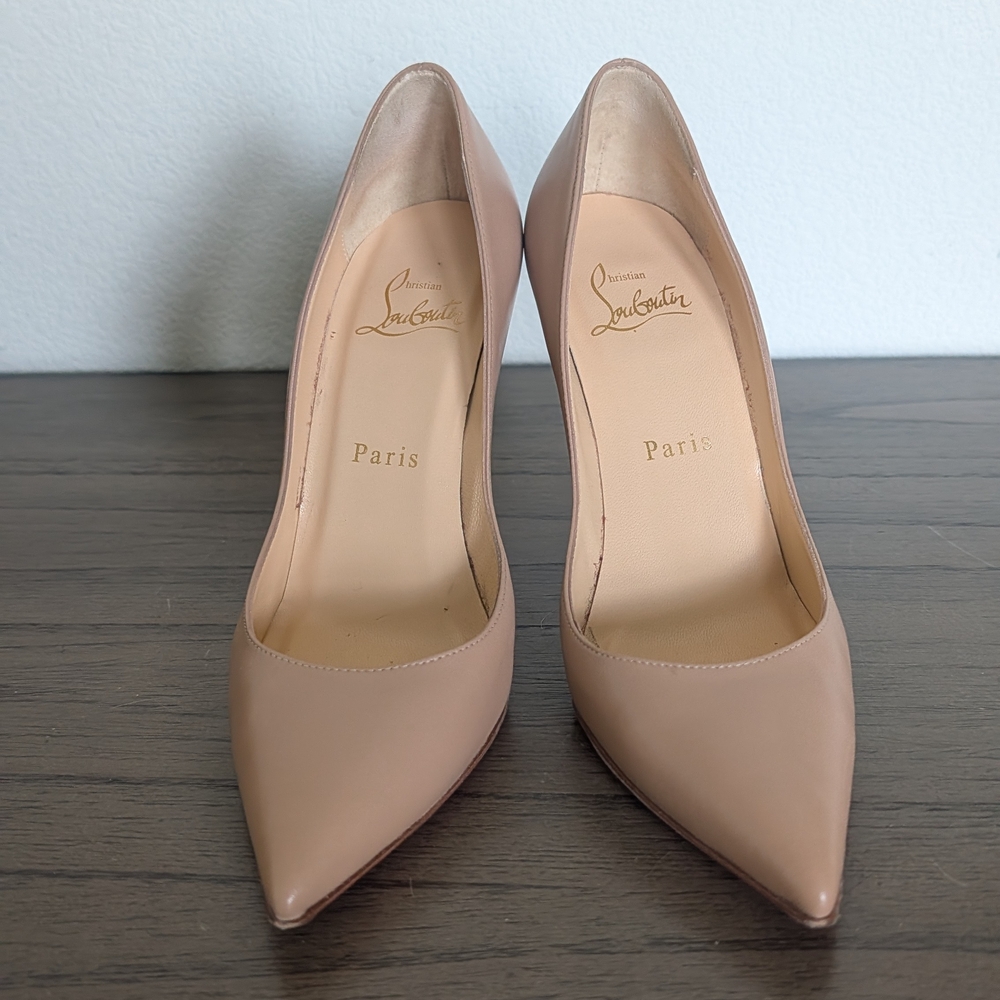 Christian Louboutin Apostrophy Nude Pumps